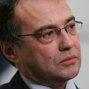 Immigrants will have to 'earn' citizenship, says Phil Woolas