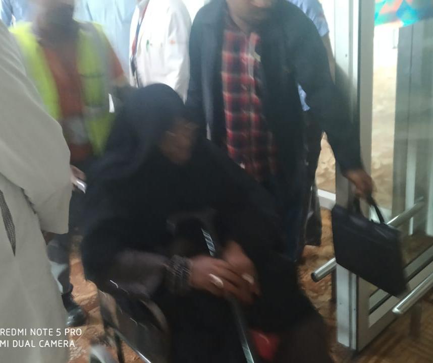 Sheikh El-Zakzaky & Mallimah Zeenah arrive in Delhi