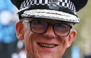 Met Police urged to crack down on anti-Iran violence