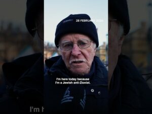 Professor Haim Brasheeth speaks at a protest on the US-Israeli attacks on Iran.